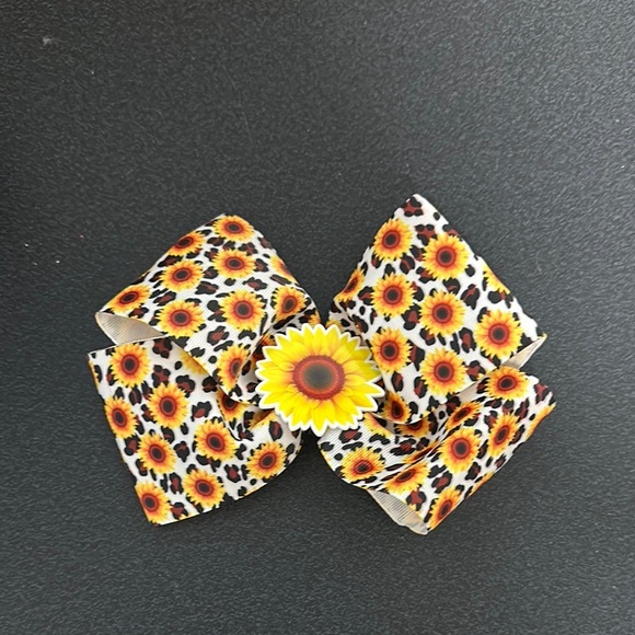 Sunflower Print Hair Bow for Kids - Picture 1 of 1